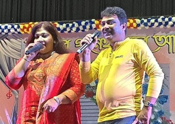 আধুনিক ও স্বর্ণযুগের মিশেল সঞ্জয় ও ঝুমকীর গানে শরৎ সদনে* আধুনিক ও স্বর্ণযুগের মিশেল সঞ্জয় ও ঝুমকীর গানে শরৎ সদনে*