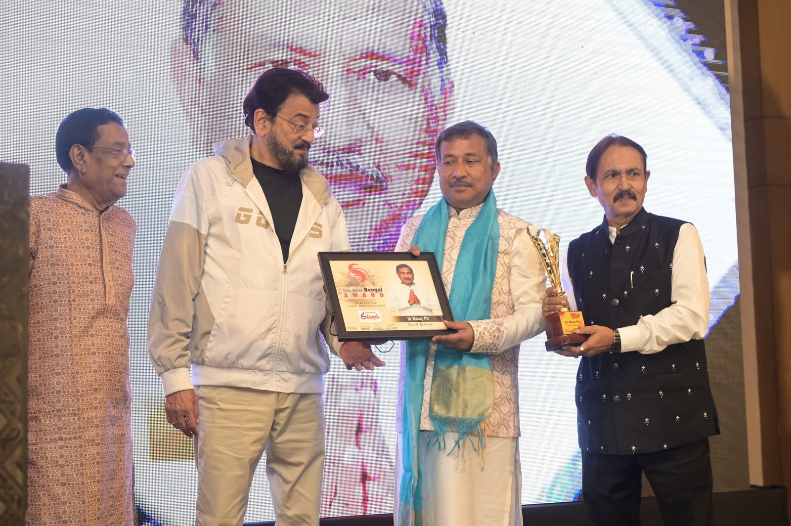 “বেস্ট অফ বেঙ্গল” সম্মান পেলেন তারকারা