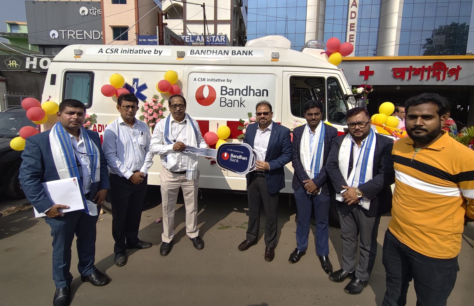 Bandhan Bank Donates 10 ambulances across India, three in West Bengal… Bandhan Bank Donates 10 ambulances across India, three in West Bengal…