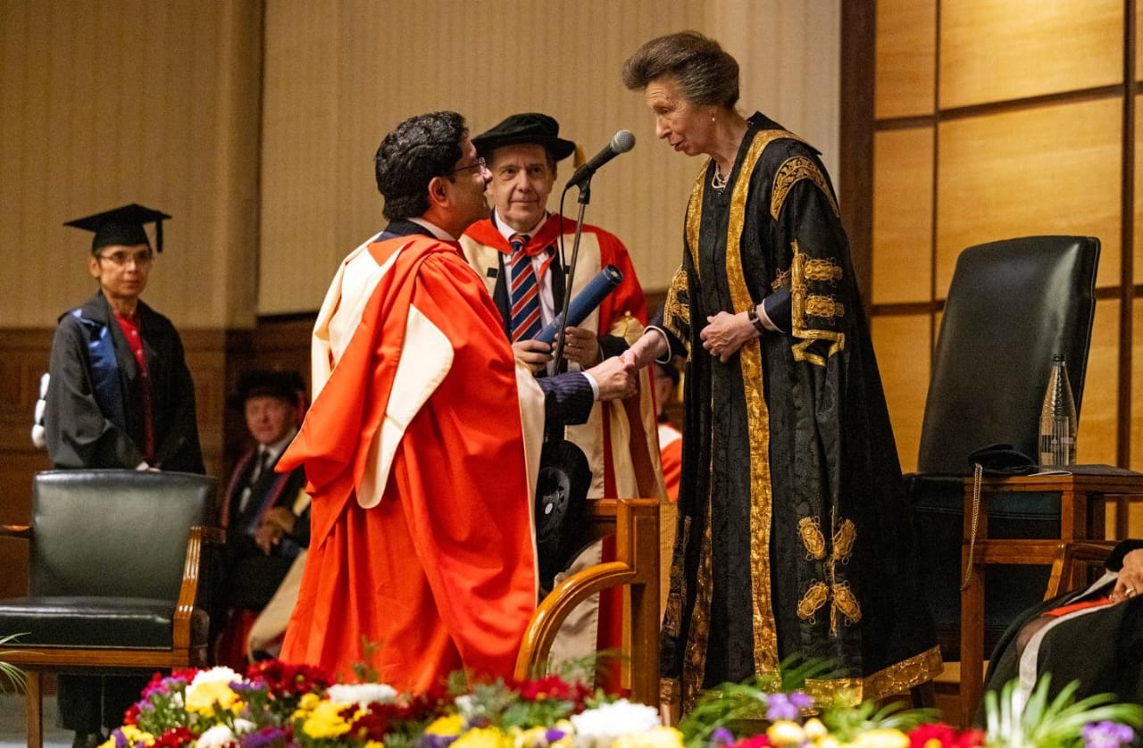 Kumar Mangalam Birla becomes Doctor of Science (Economics) at University of London Foundation Day… Kumar Mangalam Birla becomes Doctor of Science (Economics) at University of London Foundation Day…