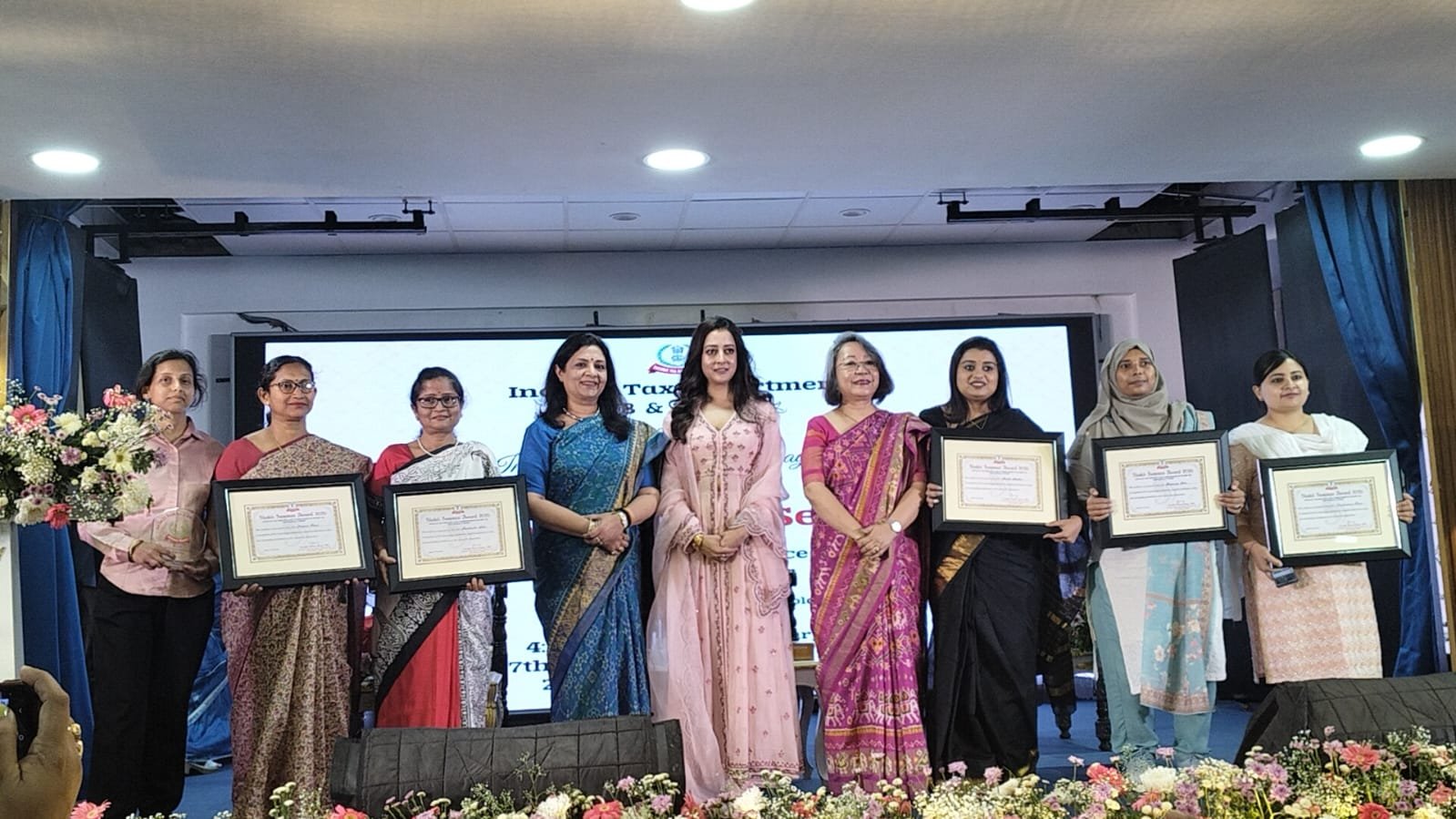 পশ্চিমবঙ্গ ও সিকিম আয়কর বিভাগ কর্তৃক আন্তর্জাতিক নারী দিবস উদযাপন….