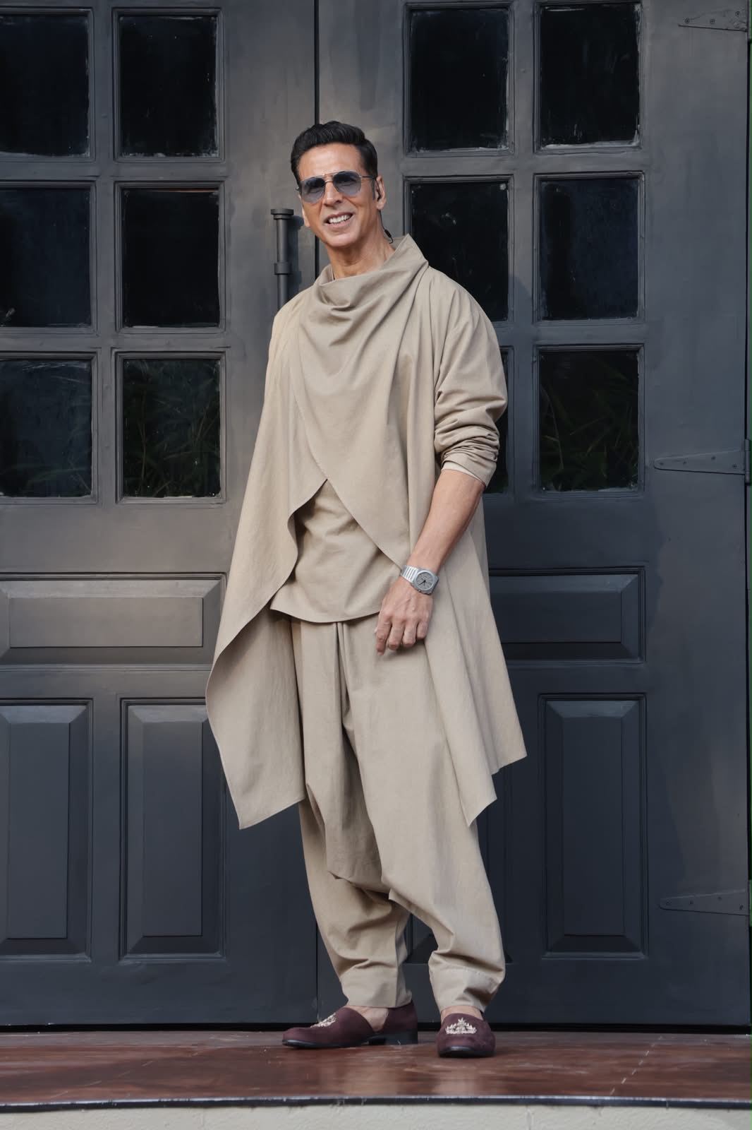 AKSHAY KUMAR AND KARAN JOHAR ANNOUNCE MASSIVE Rs 100 CRORE INVESTMENT POOL FOR PITCH TO GET RICH SEASON 2 AKSHAY KUMAR AND KARAN JOHAR ANNOUNCE MASSIVE Rs 100 CRORE INVESTMENT POOL FOR PITCH TO GET RICH SEASON 2