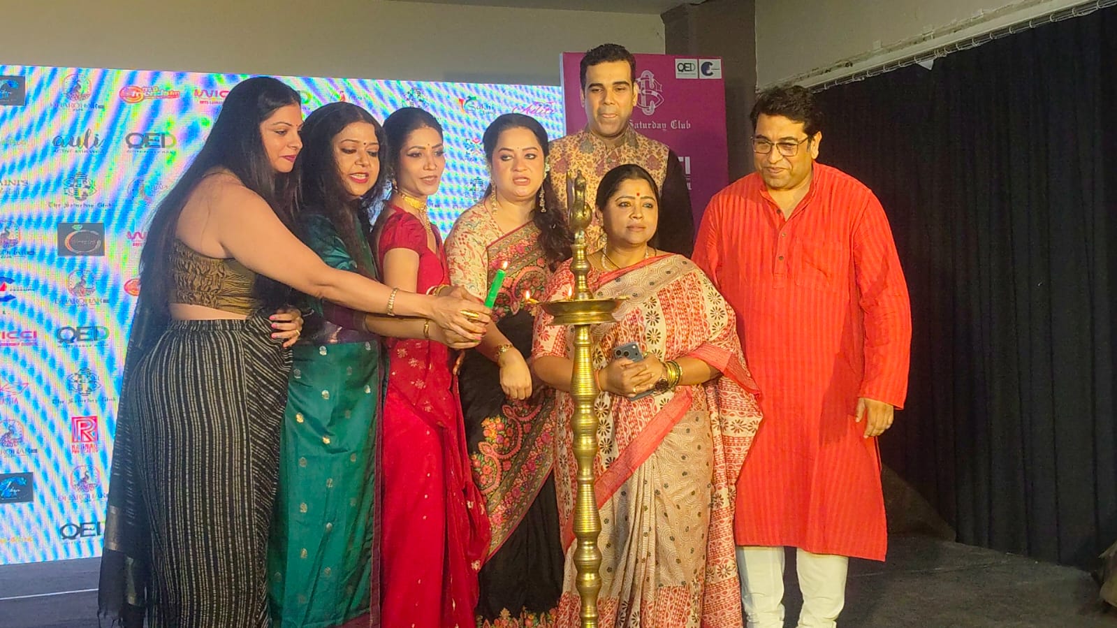 DHAROHAR 4.0 Honoured India’s Handloom Heritage with a Grand Celebration of Art, Culture and Conscious Fashion…. DHAROHAR 4.0 Honoured India’s Handloom Heritage with a Grand Celebration of Art, Culture and Conscious Fashion….