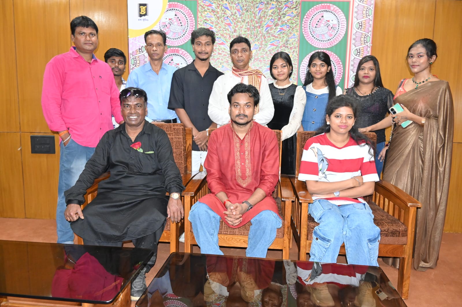 হট বুল প্লাস”ওটিটি র মানবিক ছবিতে শুয়োরের অবদান…