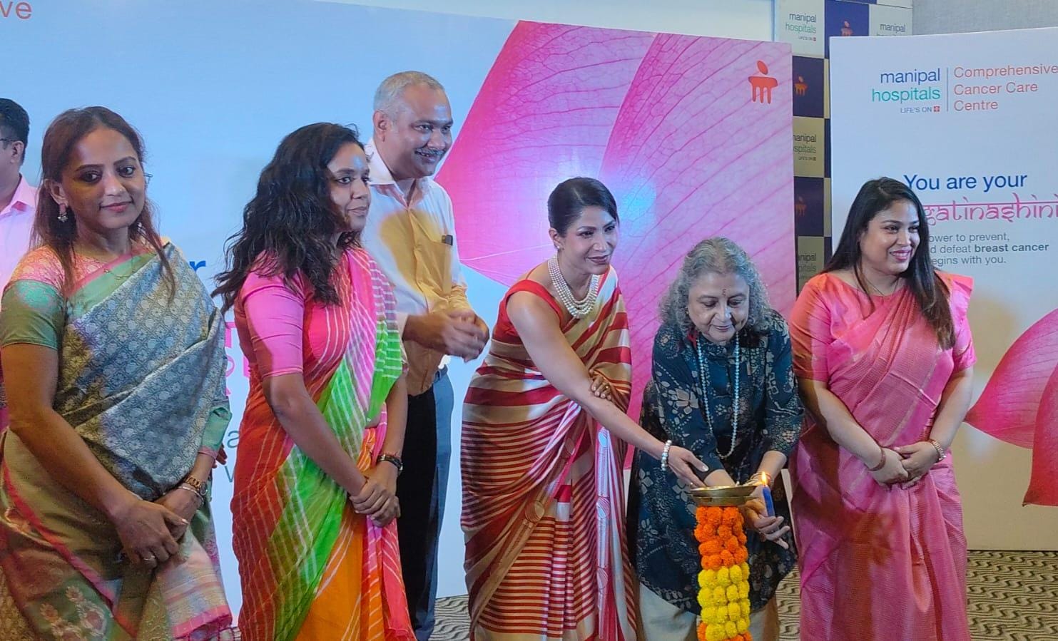 দুর্গতিনাশিনী’ উদ্যোগে নারীর শক্তির বার্তা: নিজের স্তন স্বাস্থ্যের দায়িত্ব নিজেই নেওয়ার আহ্বান মণিপাল হাসপাতাল ইএম বাইপাসেরস্তন ক্যানসার সচেতনতা মাসে সচেতনতা, দ্রুত রোগ নির্ণয় ও সময়মতো চিকিৎসার উপর জোর….